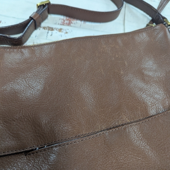 Fossil Leather Crossbody Purse - Picture 8 of 8